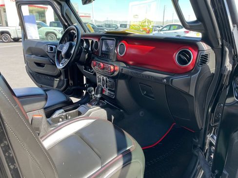 Used 2022 Jeep Wrangler Unlimited Rubicon w/ Steel Bumper Group AWD/4WD image 13
