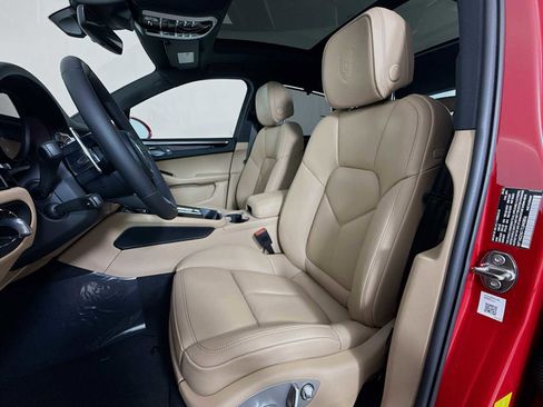 New 2026 Porsche Macan S image 5