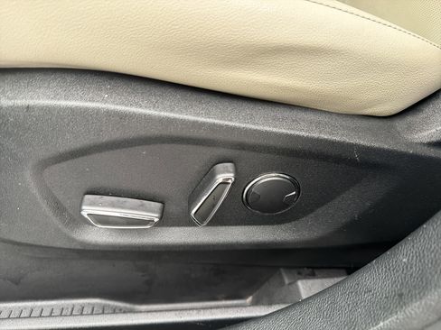 Used 2018 Ford Edge Titanium w/ Equipment Group 301A image 10