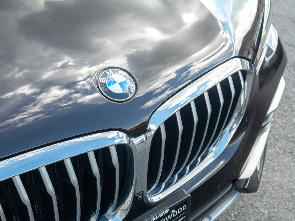 Used 2022 BMW X5 xDrive40i w/ Premium Package AWD/4WD image 16