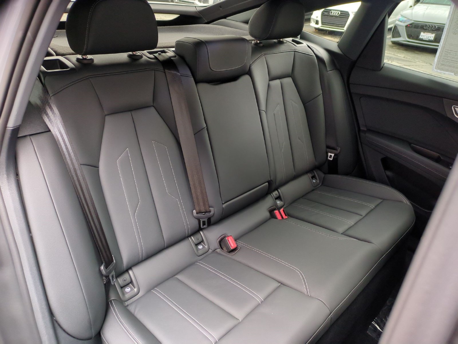 Used 2023 Audi Q4 e-tron Premium Plus w/ Premium Plus AWD/4WD image 29