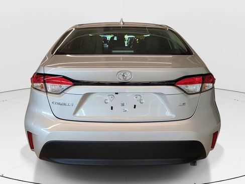 Used 2025 Toyota Corolla LE image 6