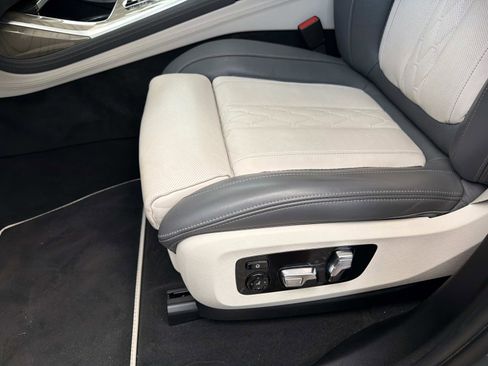 Certified 2023 BMW X7 M60i w/ Executive Package AWD/4WD image 18