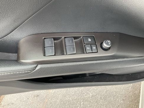 Used 2023 Toyota Camry XSE image 4