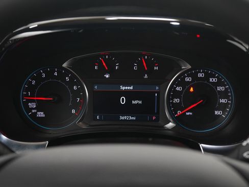 Used 2023 Chevrolet Traverse LT w/ LPO, Floor Liner Package image 25