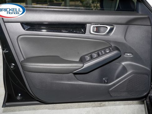 Used 2023 Honda Civic Touring image 10