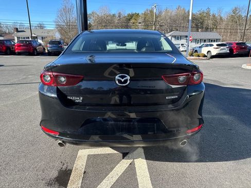Used 2022 MAZDA MAZDA3 s image 4