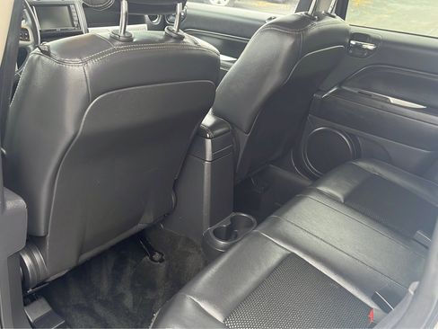 Used 2014 Jeep Compass Latitude w/ Sun/Sound Group image 15