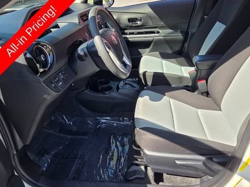 Used 2017 Toyota Prius C Three FWD image 9