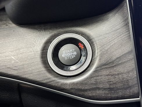 Used 2022 Jeep Grand Cherokee L Limited image 30