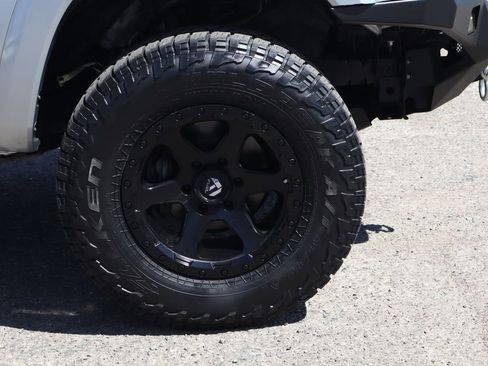 Used 2016 Toyota Tacoma SR5 image 41