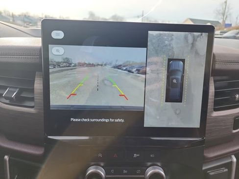 Used 2024 Ford Expedition Limited image 28