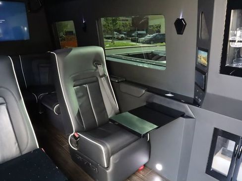 Used 2021 Mercedes-Benz Sprinter 3500 image 68