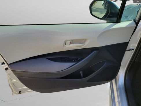 Used 2023 Toyota Corolla LE FWD image 18