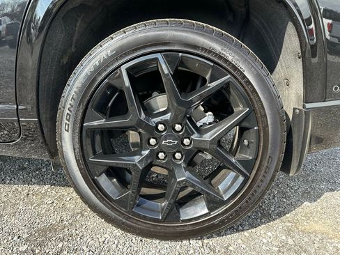 Used 2025 Chevrolet Traverse RS w/ LPO, Floor Liner Package image 16