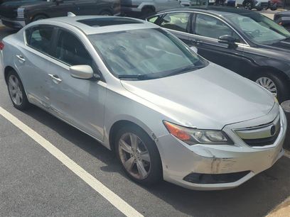 Used 2013 Acura ILX w/ Technology Package
