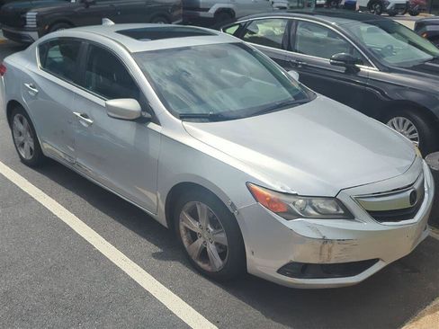 Used 2013 Acura ILX w/ Technology Package FWD image 1