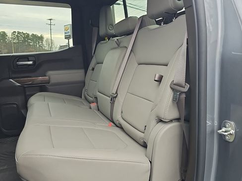 Used 2022 Chevrolet Silverado 1500 RST image 36