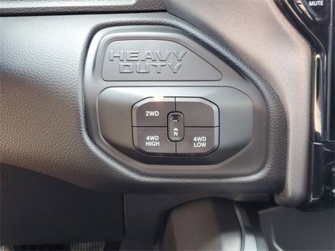 New 2025 RAM 2500 Laramie image 28