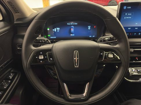 Used 2025 Lincoln Corsair Grand Touring w/ Jet Appearance Package AWD/4WD image 23