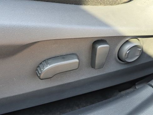 Certified 2025 Subaru Outback Premium image 19