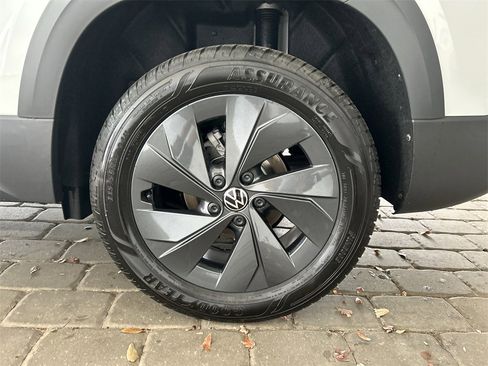 New 2026 Volkswagen Taos S image 43