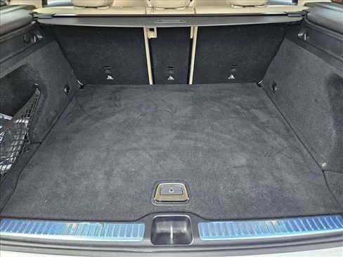 Used 2022 Mercedes-Benz GLC 300 image 6