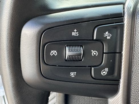 Used 2025 GMC Sierra 3500 Denali image 24