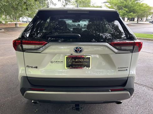 Used 2022 Toyota RAV4 Limited AWD/4WD image 3