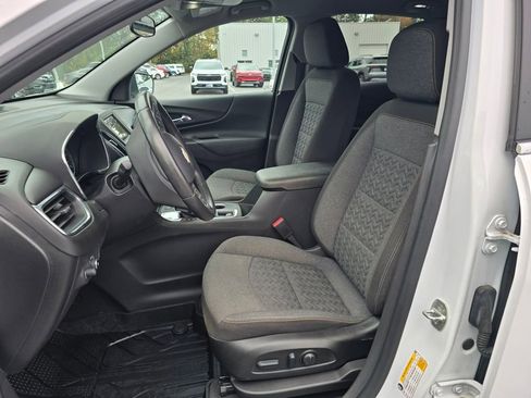 Certified 2022 Chevrolet Equinox LT image 9