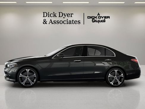 Used 2025 Mercedes-Benz C 300 Sedan image 24