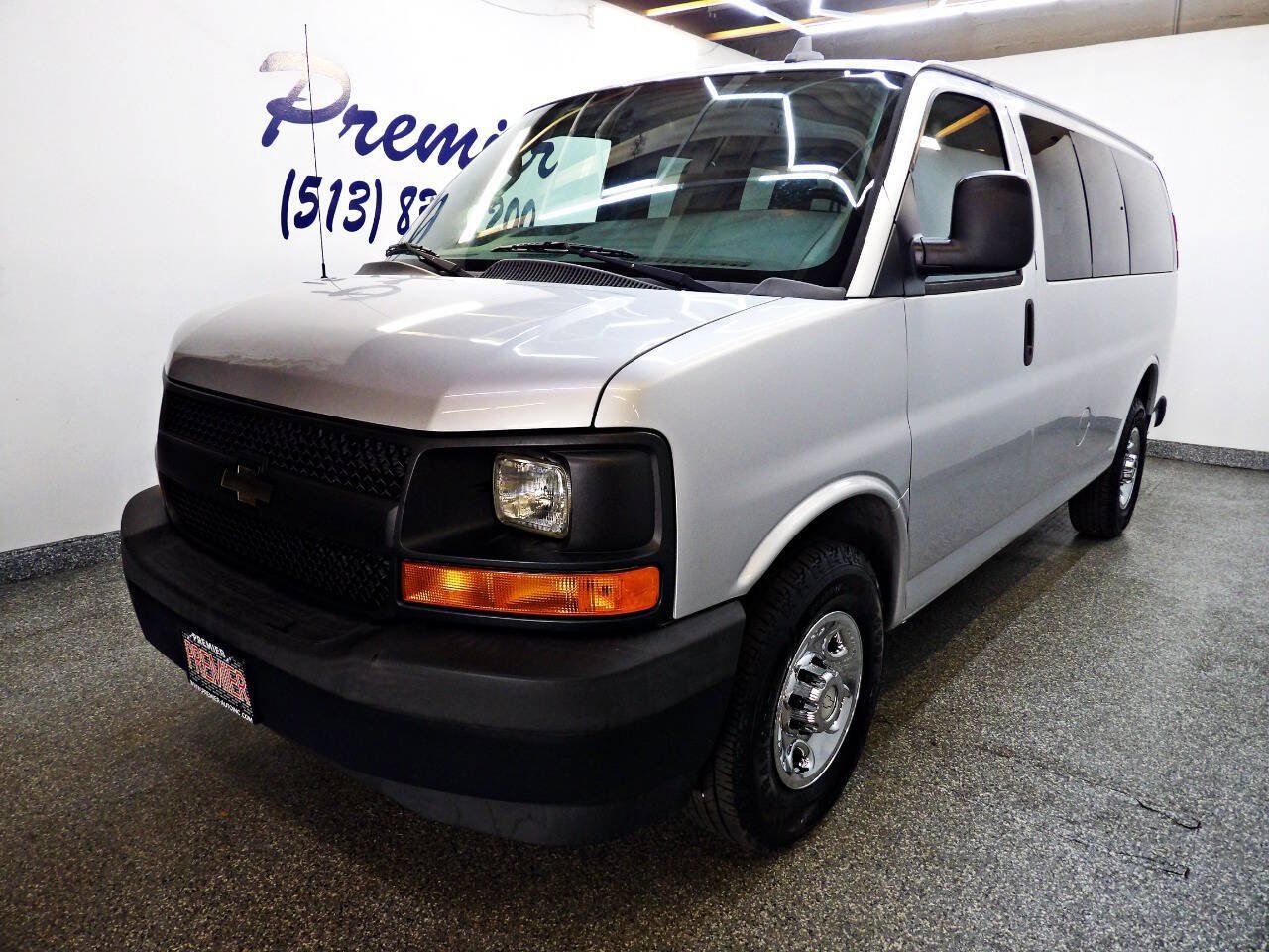 Used 2017 Chevrolet Express 2500 LS RWD image 1