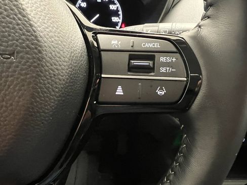Used 2025 Honda HR-V EX-L image 26