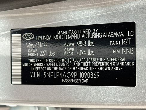 Certified 2023 Hyundai Elantra Limited FWD image 32