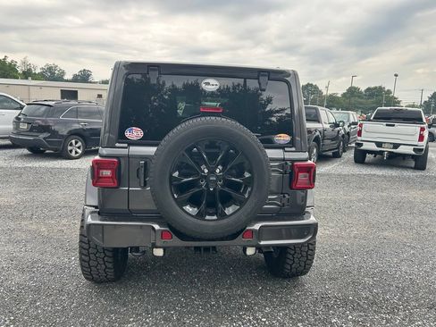 Used 2021 Jeep Wrangler Unlimited Sahara AWD/4WD image 8