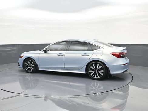Used 2023 Honda Civic EX image 5