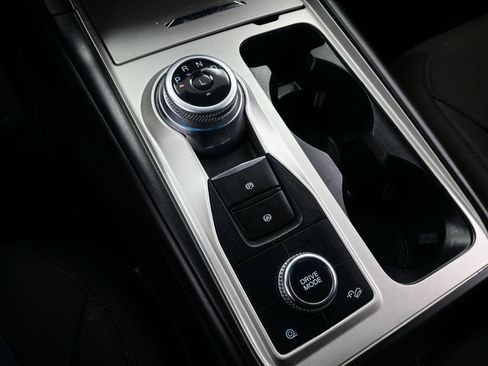 Used 2022 Ford Explorer XLT image 22