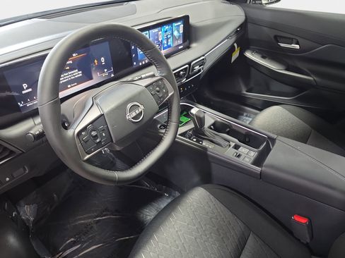 New 2026 Nissan Sentra SV w/ SV Convenience Package FWD image 15