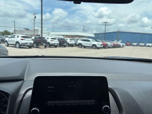 Used 2025 Nissan Rogue SV AWD/4WD image 17