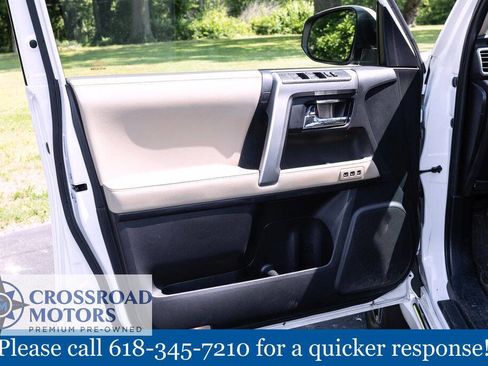 Used 2019 Toyota 4Runner Limited AWD/4WD image 18