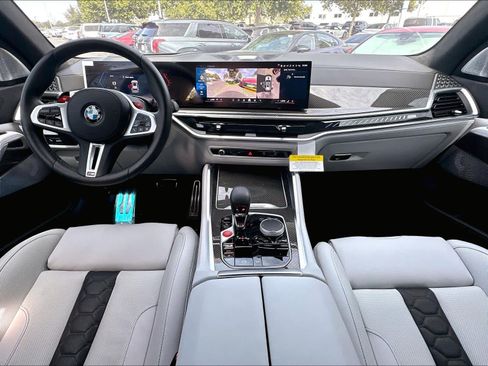 Used 2026 BMW X5 M Competition w/ Executive Package AWD/4WD image 10