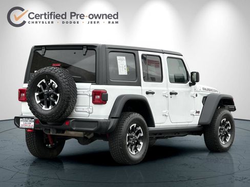 Certified 2025 Jeep Wrangler Unlimited Rubicon AWD/4WD image 4
