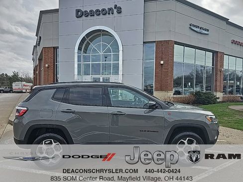 Used 2022 Jeep Compass Trailhawk w/ Trailhawk Convenience Group image 1