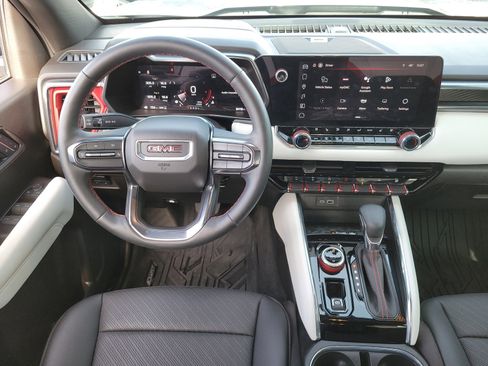 Used 2024 GMC Canyon AT4X image 8