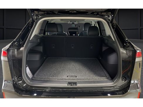 New 2026 Volkswagen Tiguan SE AWD/4WD image 24