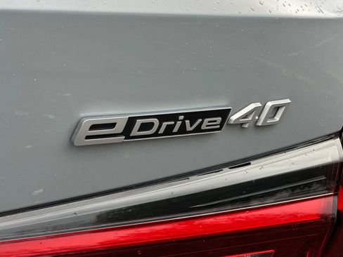 Certified 2023 BMW i4 eDrive40 w/ M Sport Package image 38