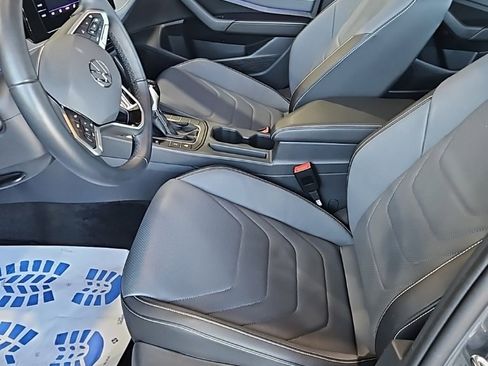 Used 2025 Volkswagen Jetta SEL image 27