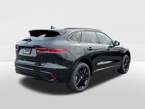 New 2026 Jaguar F-PACE R-Dynamic S image 4