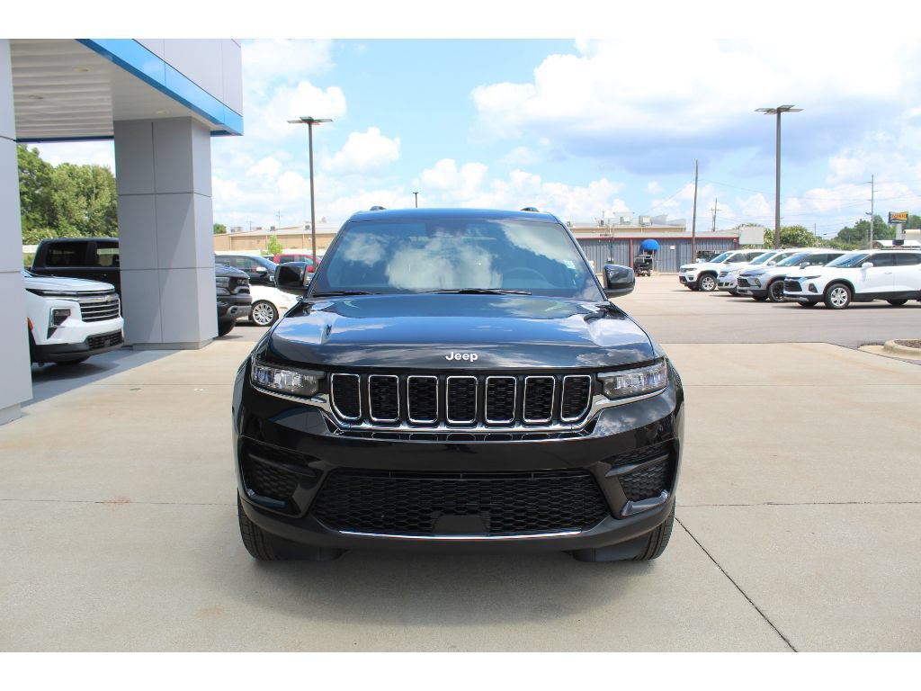 New 2026 Jeep Grand Cherokee Laredo X AWD/4WD image 3