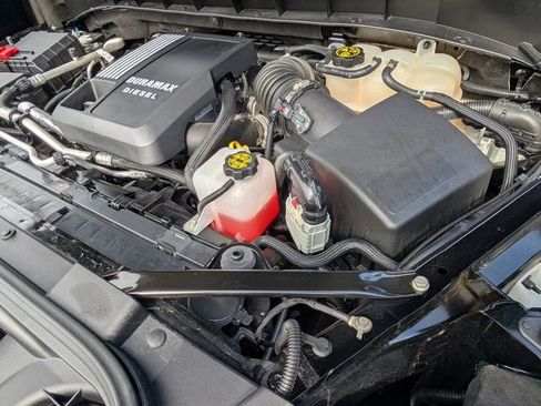 Used 2024 Chevrolet Silverado 1500 LTZ image 19